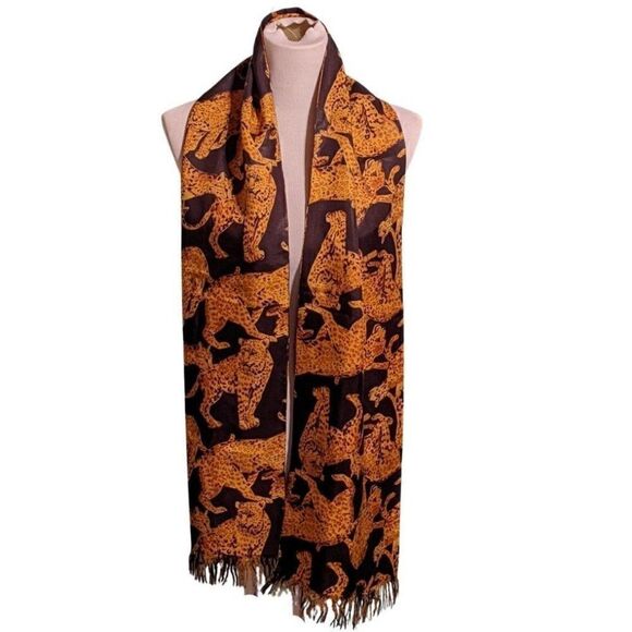 100% ACRYLIC DOUBLE SIDED LEOPARD PRINT FRINGED SCARF - Picture 2 of 2